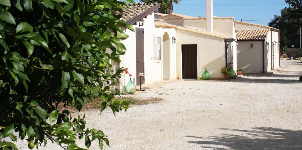 L'Antico Trappeto Holiday Home Noto Exterior photo