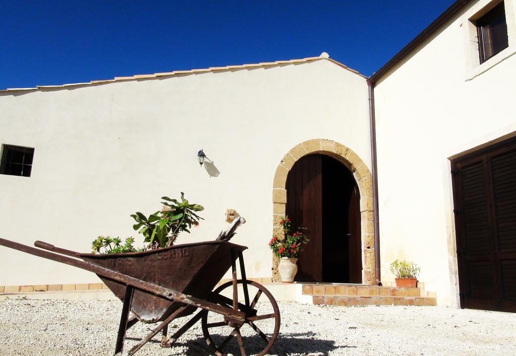 L'Antico Trappeto Holiday Home Noto Exterior photo